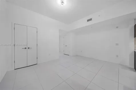 851 NE 1st Avenue Miami FL 33132
