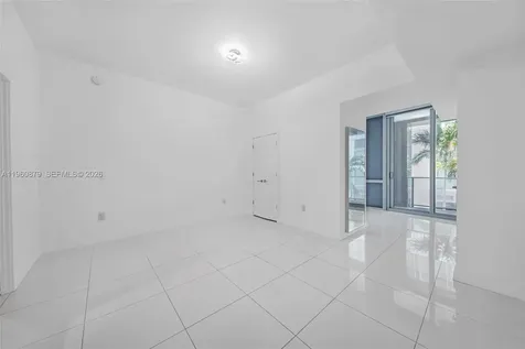 851 NE 1st Avenue Miami FL 33132