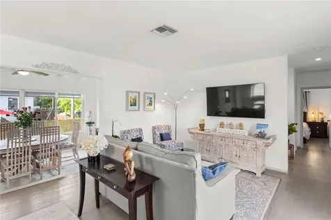 8461 SW 33rd Terrace Miami FL 33155