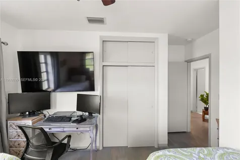 8461 SW 33rd Terrace Miami FL 33155