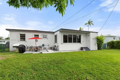 8461 SW 33rd Terrace Miami FL 33155