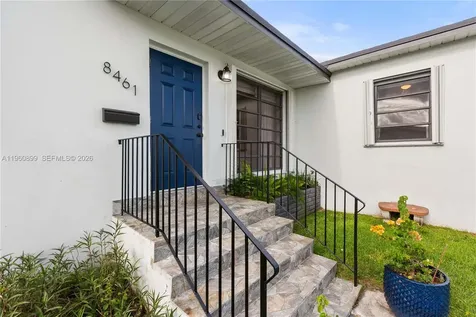 8461 SW 33rd Terrace Miami FL 33155