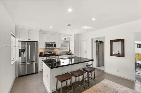8461 SW 33rd Terrace Miami FL 33155