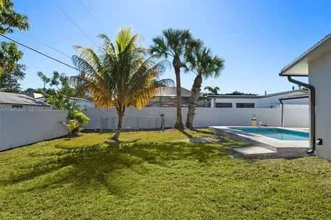 19335 Franjo Road Cutler Bay FL 33157