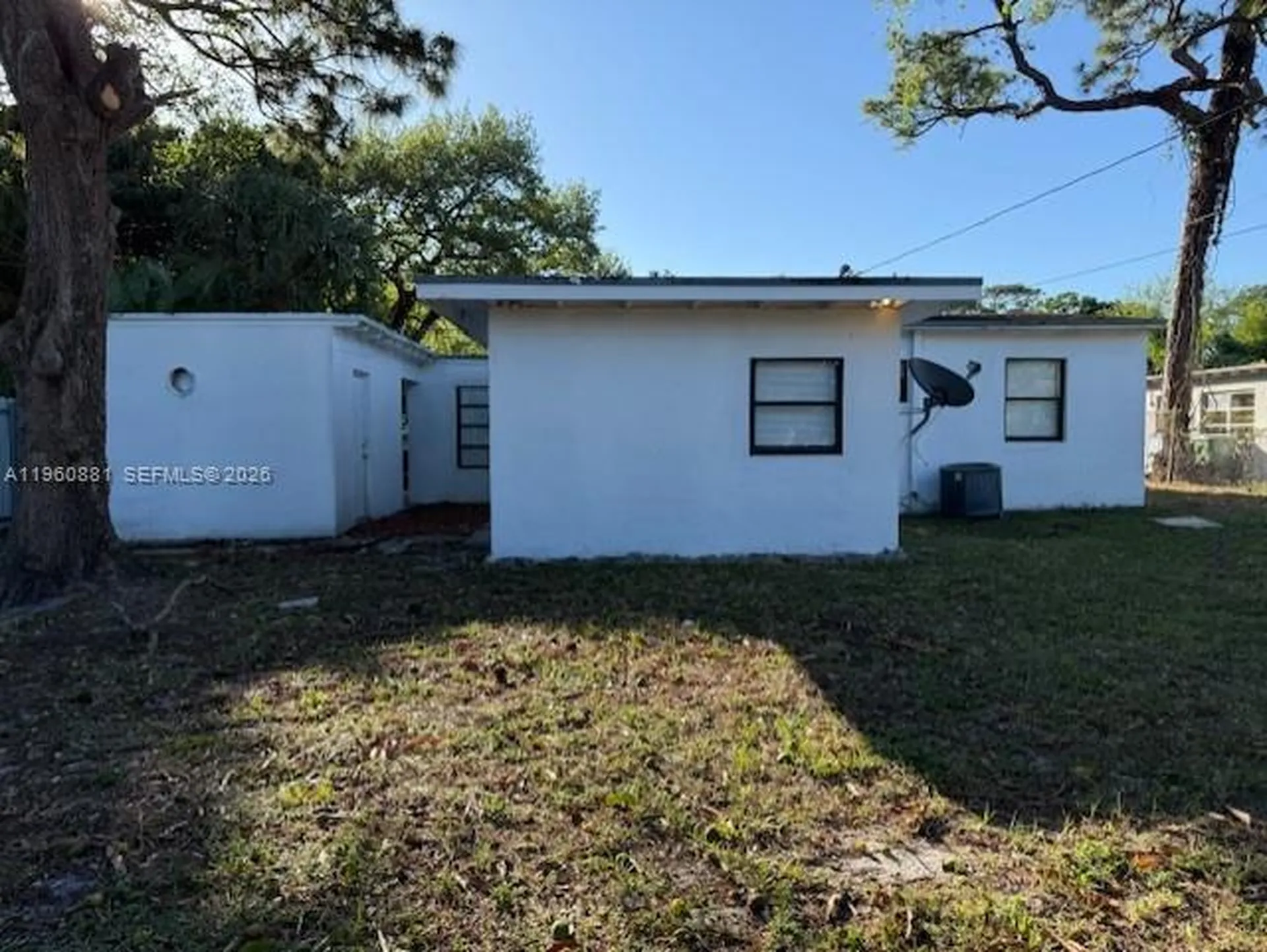 215 SW 21st Way Fort Lauderdale FL 33312