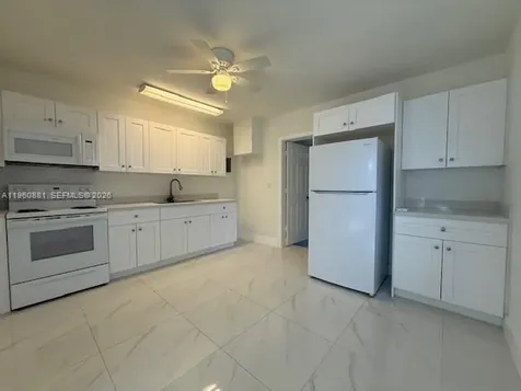 215 SW 21st Way Fort Lauderdale FL 33312