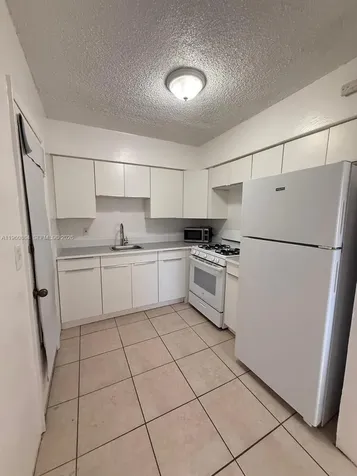 16851 NE 18th Avenue North Miami Beach FL 33162