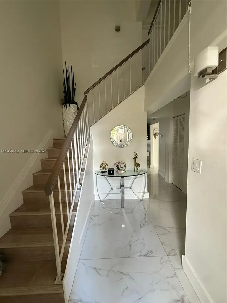 14273 Kendale Lakes Circle Miami FL 33183