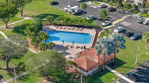 14273 Kendale Lakes Circle Miami FL 33183