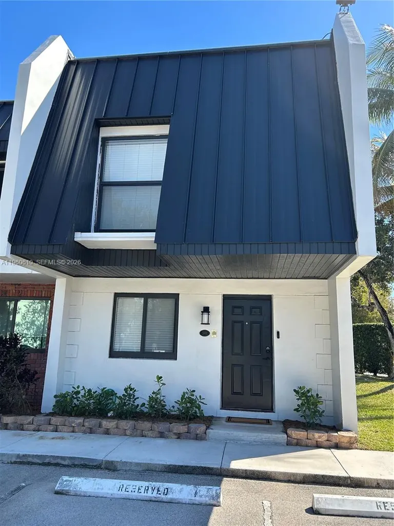 5555 Ludlam Road South Miami FL 33155