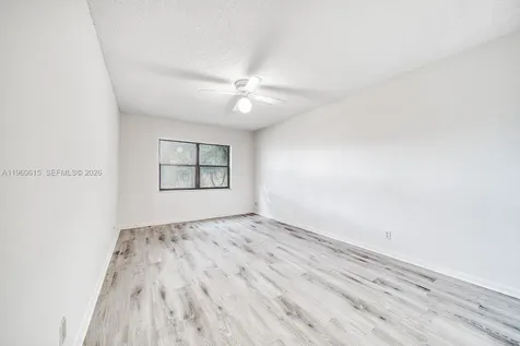 8290 Lake Drive Doral FL 33166