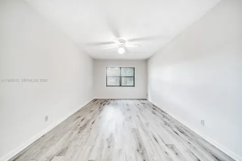 8290 Lake Drive Doral FL 33166