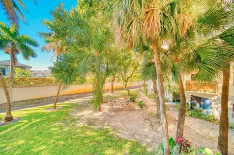 8290 Lake Drive Doral FL 33166