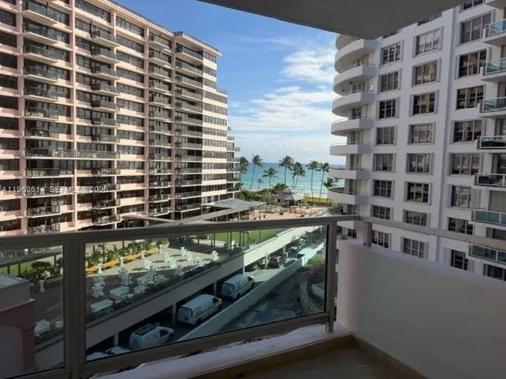 5161 Collins Avenue Miami Beach FL 33140