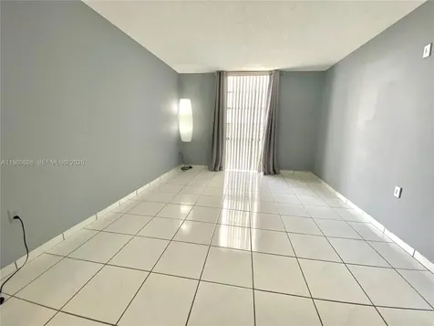 16950 Dixie North Miami Beach FL 33160