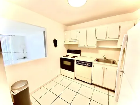 16950 Dixie North Miami Beach FL 33160