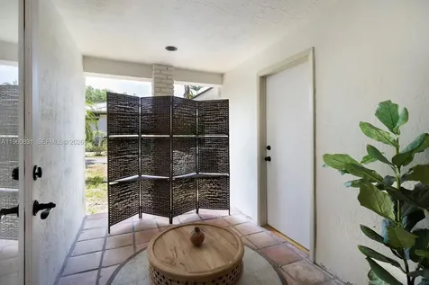 6255 SW 99th Terrace Pinecrest FL 33156