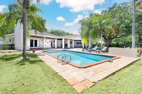 6255 SW 99th Terrace Pinecrest FL 33156