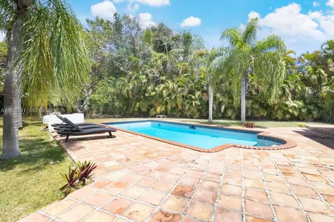 6255 SW 99th Terrace Pinecrest FL 33156
