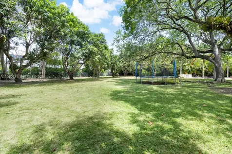 6255 SW 99th Terrace Pinecrest FL 33156