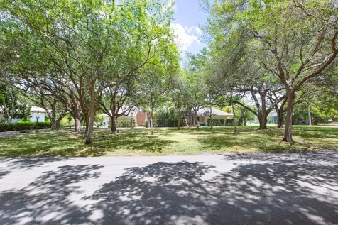 6255 SW 99th Terrace Pinecrest FL 33156