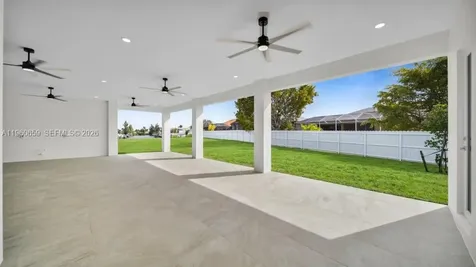 1726 SW 36th Ter, Cape Coral FL 33914