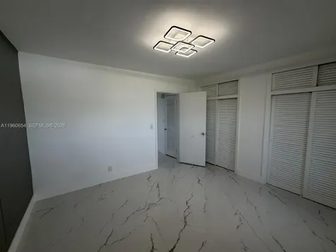 725 SW 11th Avenue Hallandale Beach FL 33009