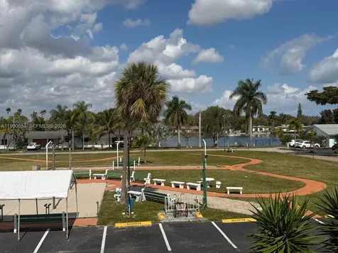 725 SW 11th Avenue Hallandale Beach FL 33009