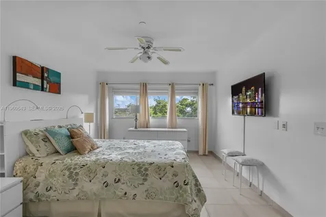 901 SW 141st Avenue Pembroke Pines FL 33027