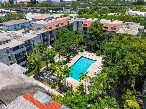 6900 N Kendall Drive Pinecrest FL 33156