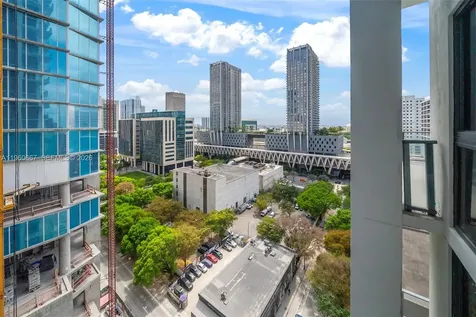 11 NE 6 Miami FL 33132