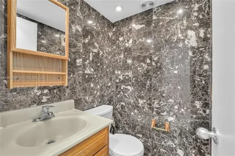 8775 Park Boulevard Miami FL 33172
