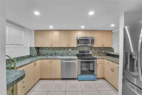 8775 Park Boulevard Miami FL 33172