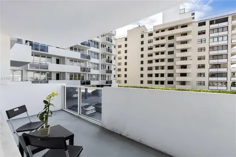 100 Lincoln Road Miami Beach FL 33139
