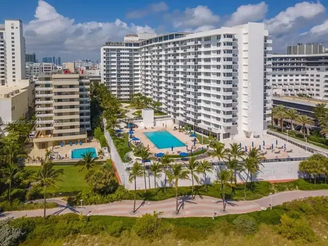 100 Lincoln Road Miami Beach FL 33139