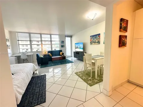 100 Lincoln Road Miami Beach FL 33139