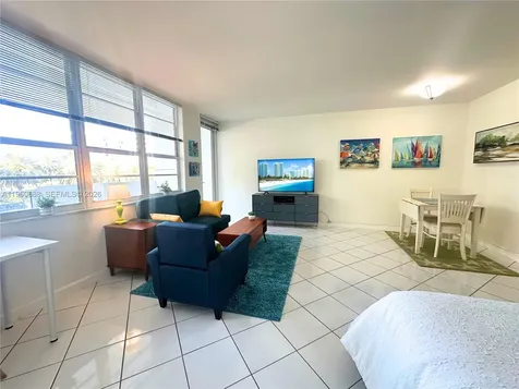 100 Lincoln Road Miami Beach FL 33139