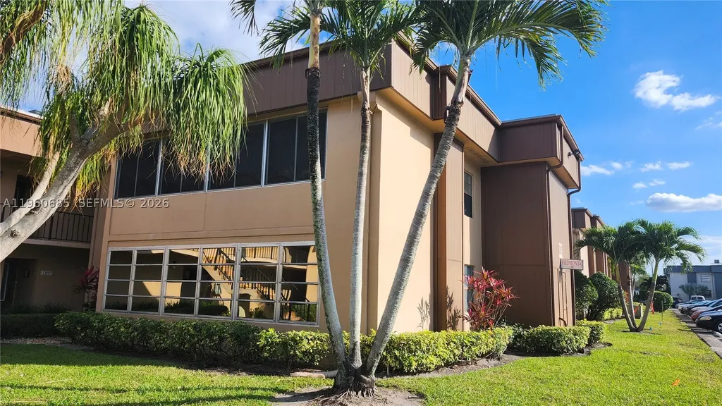 141 Piedmont C Delray Beach FL 33484