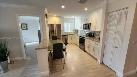 141 Piedmont C Delray Beach FL 33484