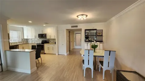 141 Piedmont C Delray Beach FL 33484