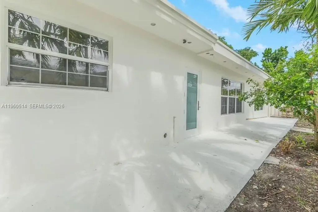 4731 Pierce Street Hollywood FL 33021