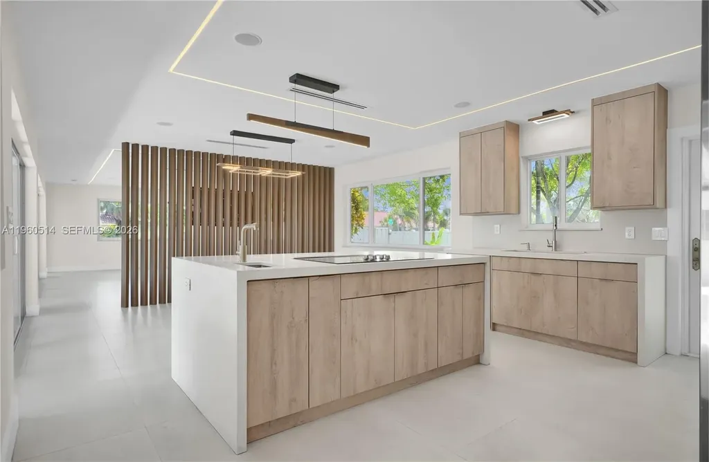 4731 Pierce Street Hollywood FL 33021