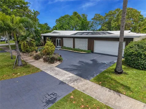 4731 Pierce Street Hollywood FL 33021