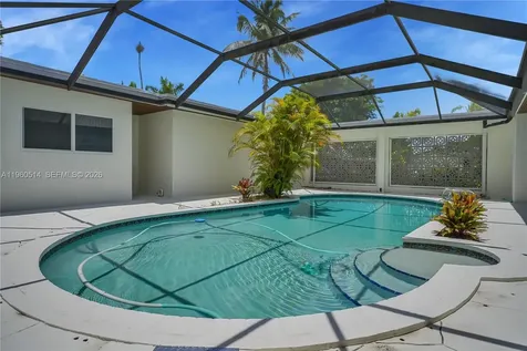 4731 Pierce Street Hollywood FL 33021