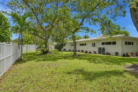 4731 Pierce Street Hollywood FL 33021