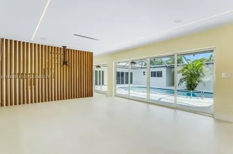 4731 Pierce Street Hollywood FL 33021