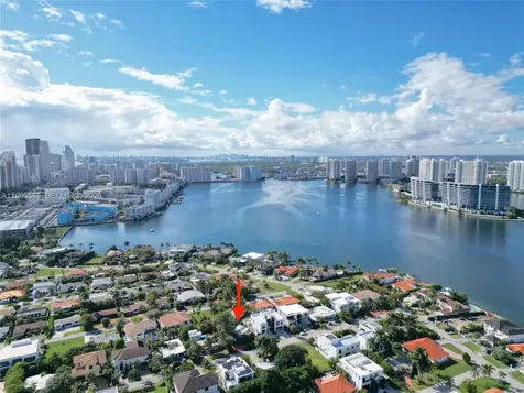 322 189th Street Sunny Isles Beach FL 33160