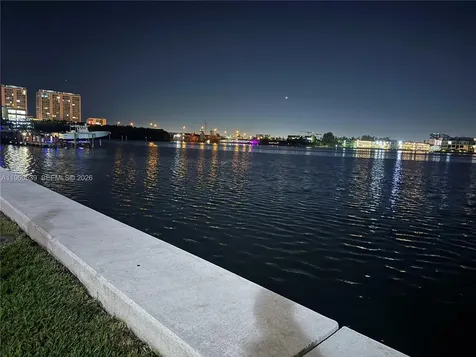 17150 N Bay Road Sunny Isles Beach FL 33160