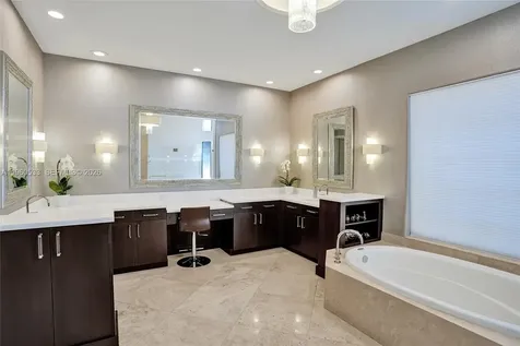 2539 Royal Palm Way Weston FL 33327