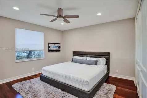 2539 Royal Palm Way Weston FL 33327
